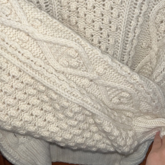 Joie sweater never worn - Picture 2 of 4